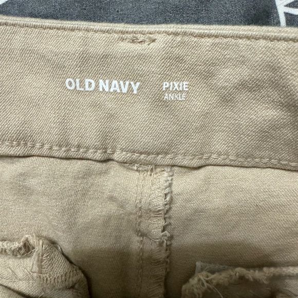 Old Navy Pixie Pants - Picture 3 of 5